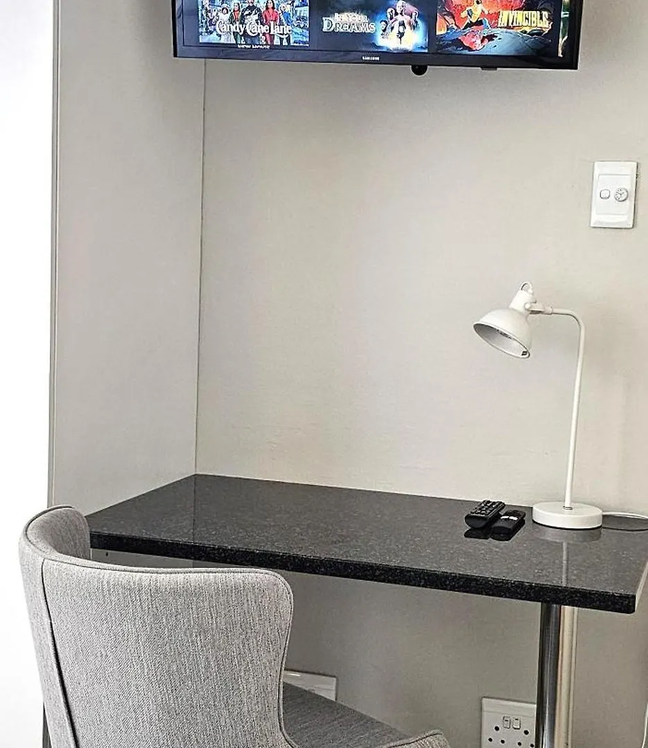 Spacious 2 Bedroom Apartment - Harbour Views Cape Town South Africa
