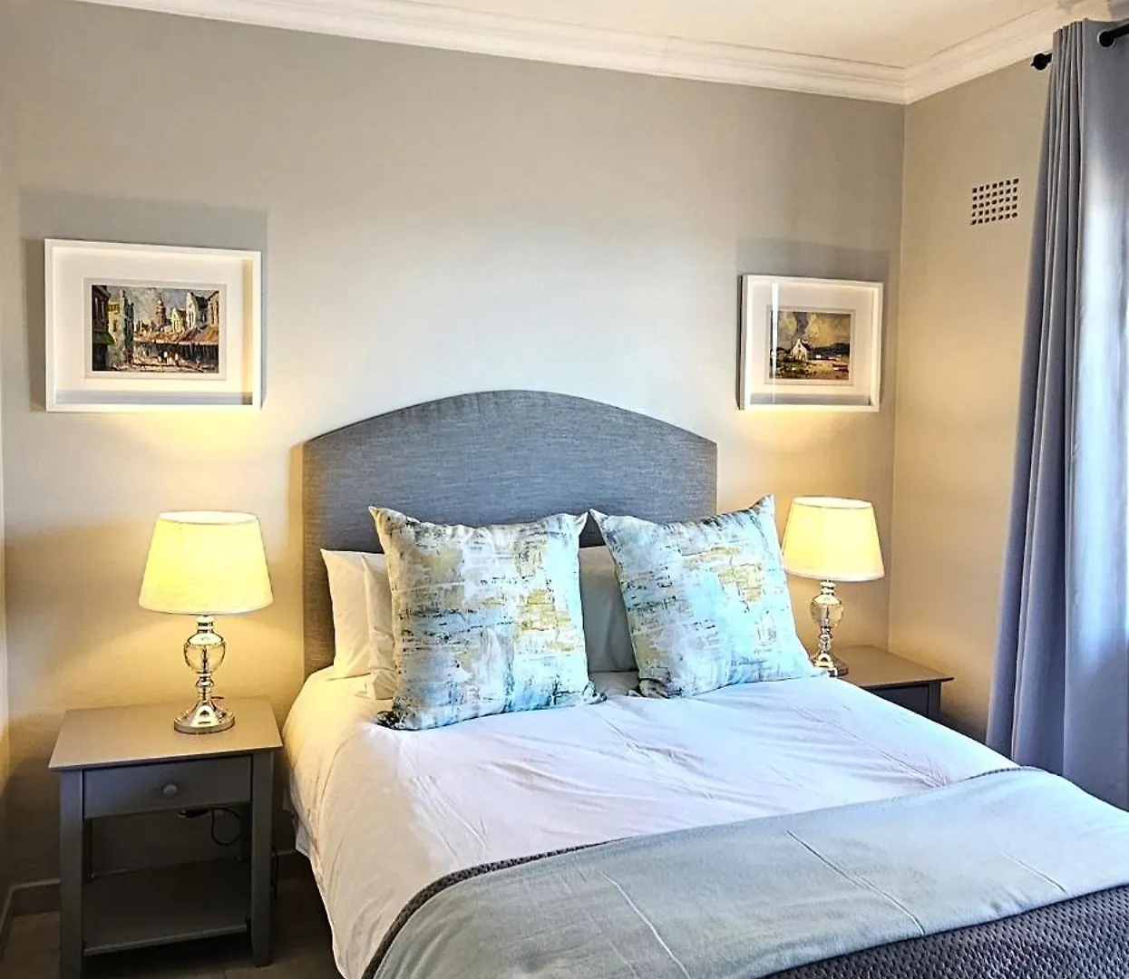 Spacious 2 Bedroom Apartment - Harbour Views Cape Town